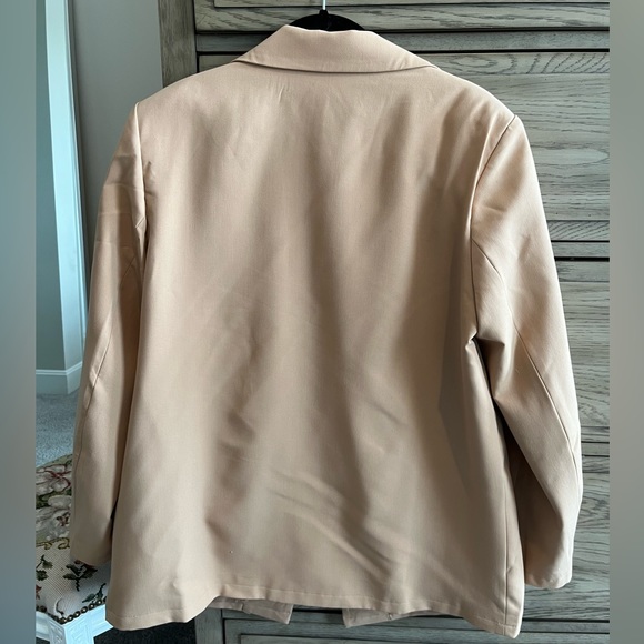 Oversized Basic Blazer - Picture 8 of 9